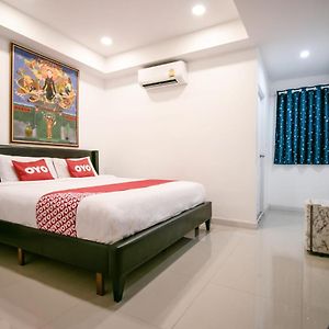 Oyo 568 Art Hotel Hua Lamphong